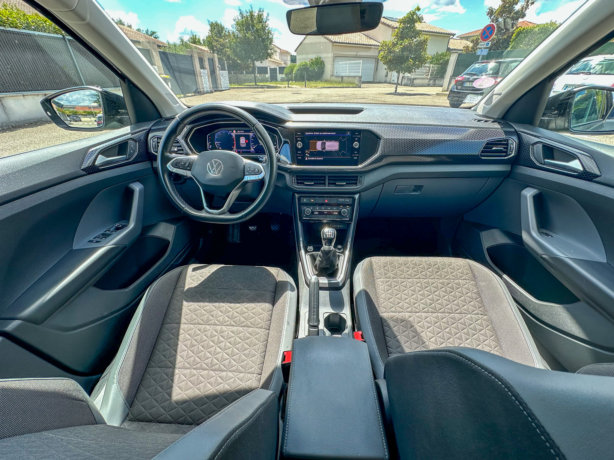 Volkswagen T-Cross 1.0 TSI 110 Carat - 2ème main - Keyless - Sièges chauffants - ACC - Cockpit - Carplay/Android Auto